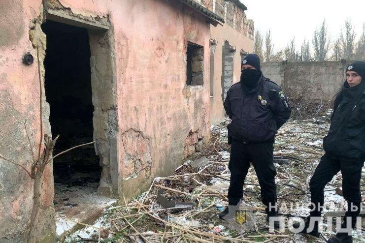 В Одессе в заброшенном здании подростки обнаружили тело новорожденной в пакете